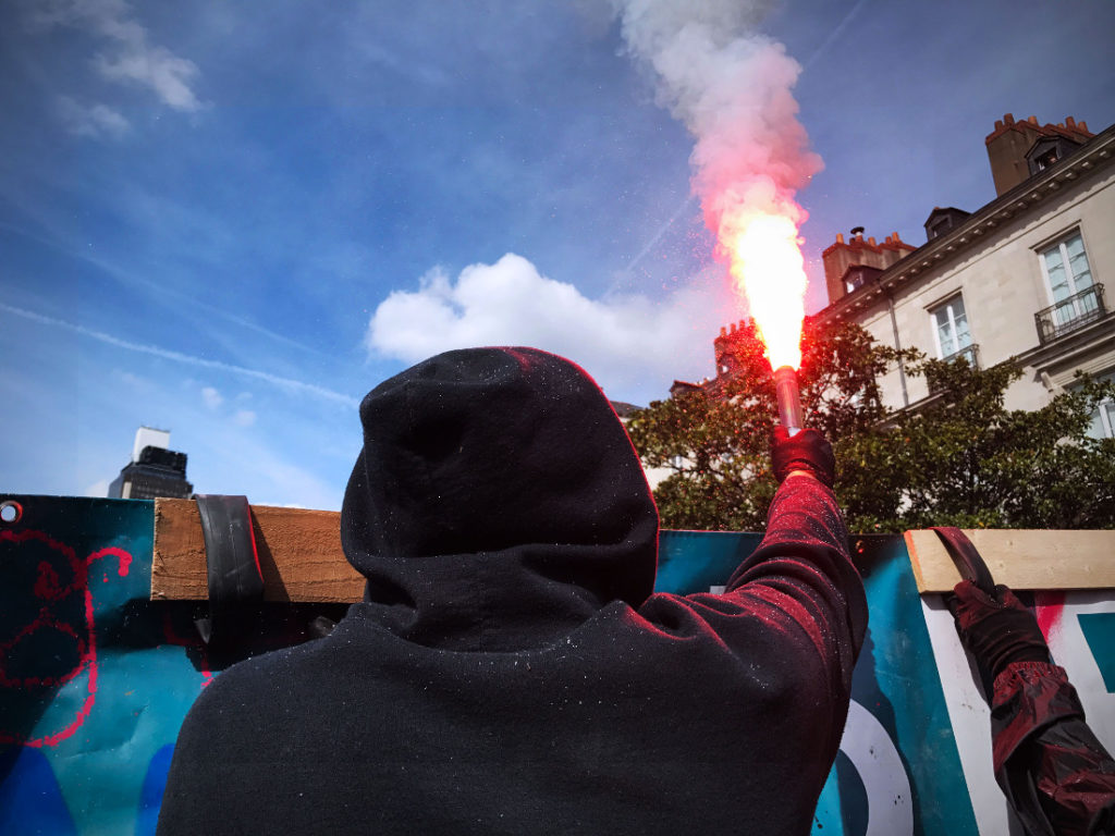 De Facebook à la tête des manifs : plongée dans la Nantes révoltée