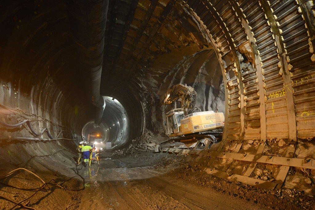 Saint-Martin-la-Porte (73) : Travaux du tunnel ferroviaire Lyon-Turin.