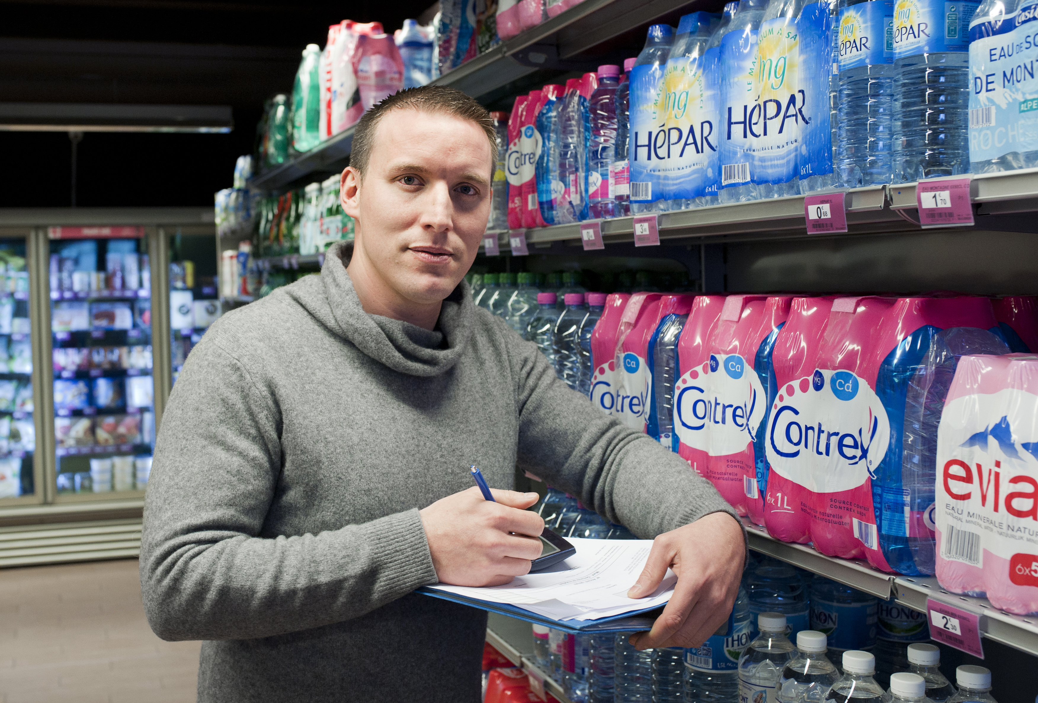 Thierry Gautier, dans son magasin de Villeneuve d’Ascq.