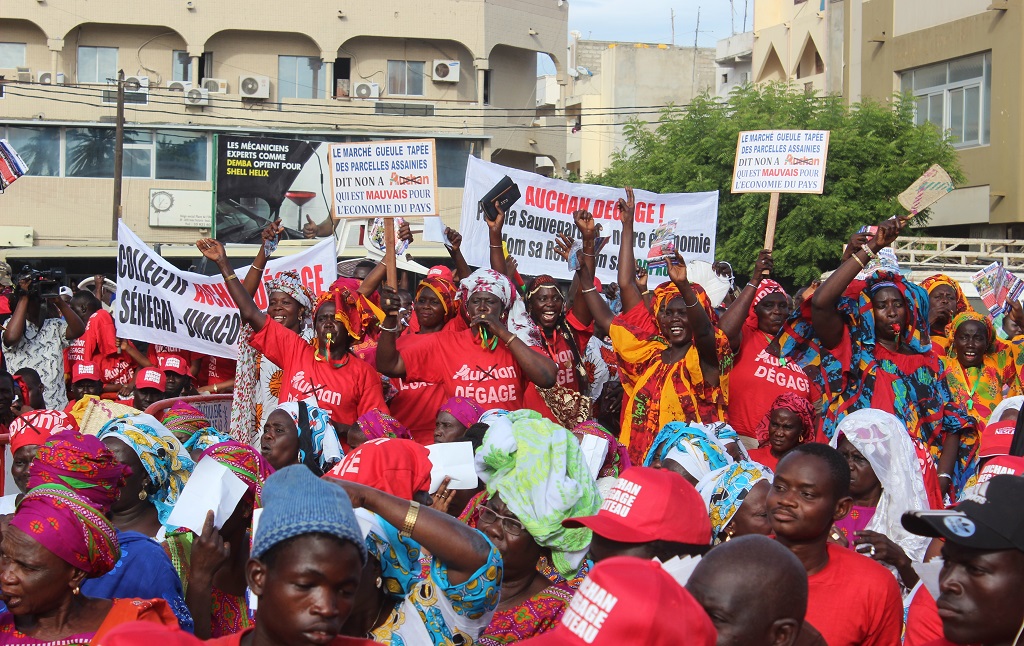 Au Sénégal, l’expansion du groupe Auchan fait des ravages