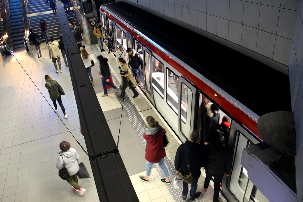 Lyon : contre la hausse des tarifs des TCL, défendre des « transports pour tous »