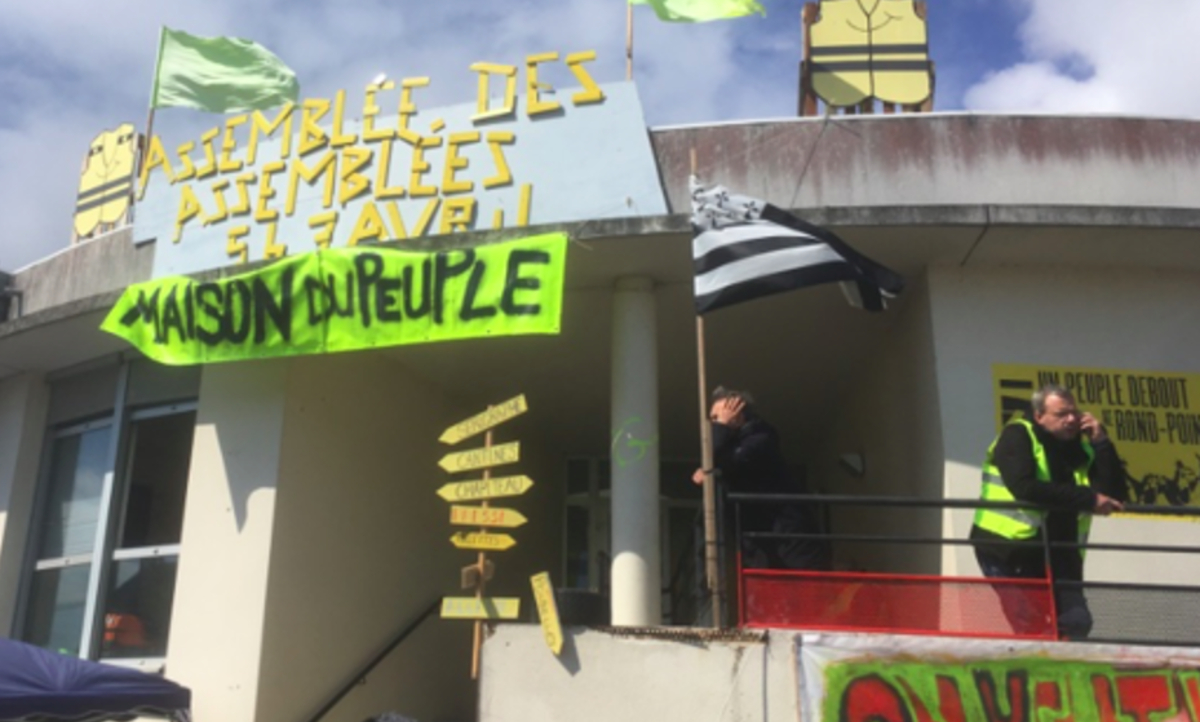 Gilets Jaunes : à Saint-Nazaire, l’AG des AG veut faire durer le mouvement