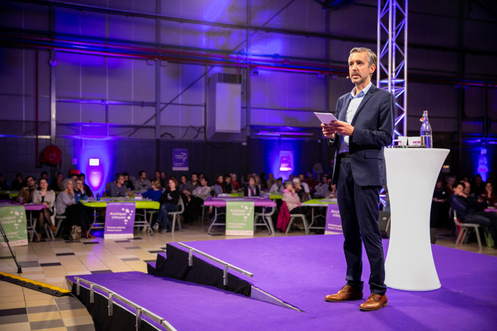 #OnRefaitLeMeeting Archipel Citoyen lance sa campagne devant ses fidèles