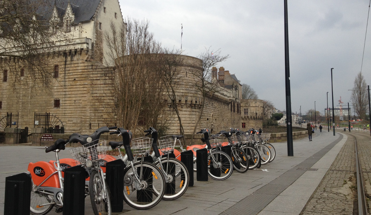 Vélo à Nantes : les cyclistes râlent, les candidates à la mairie s’empoignent