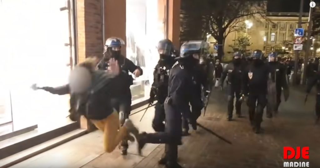 Faible condamnation pour le major croche‐patte, « idiot utile » des violences policières