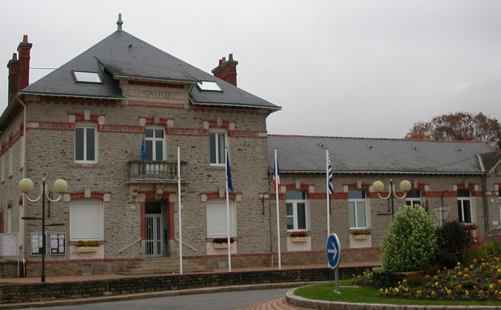 Avant le conseil municipal, la défense très bancale du maire de Treillières