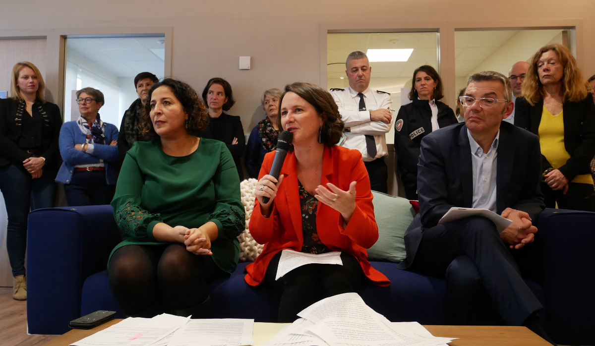 En novembre 2019, Johanna Rolland inaugure CitadElles a Nantes, lieu daccueil des femmes victimes de violence