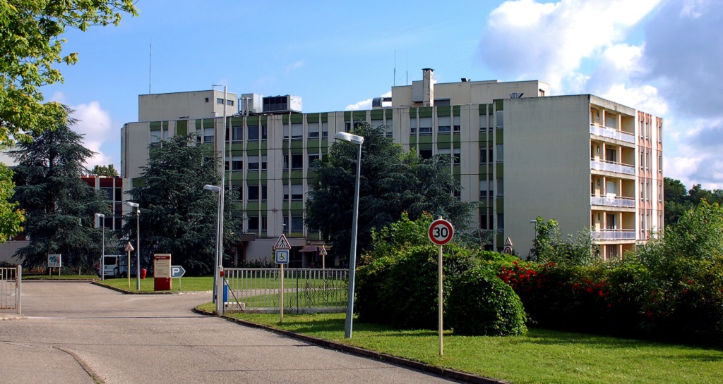 Hopital-antoine-charial-hcl-francheville-01