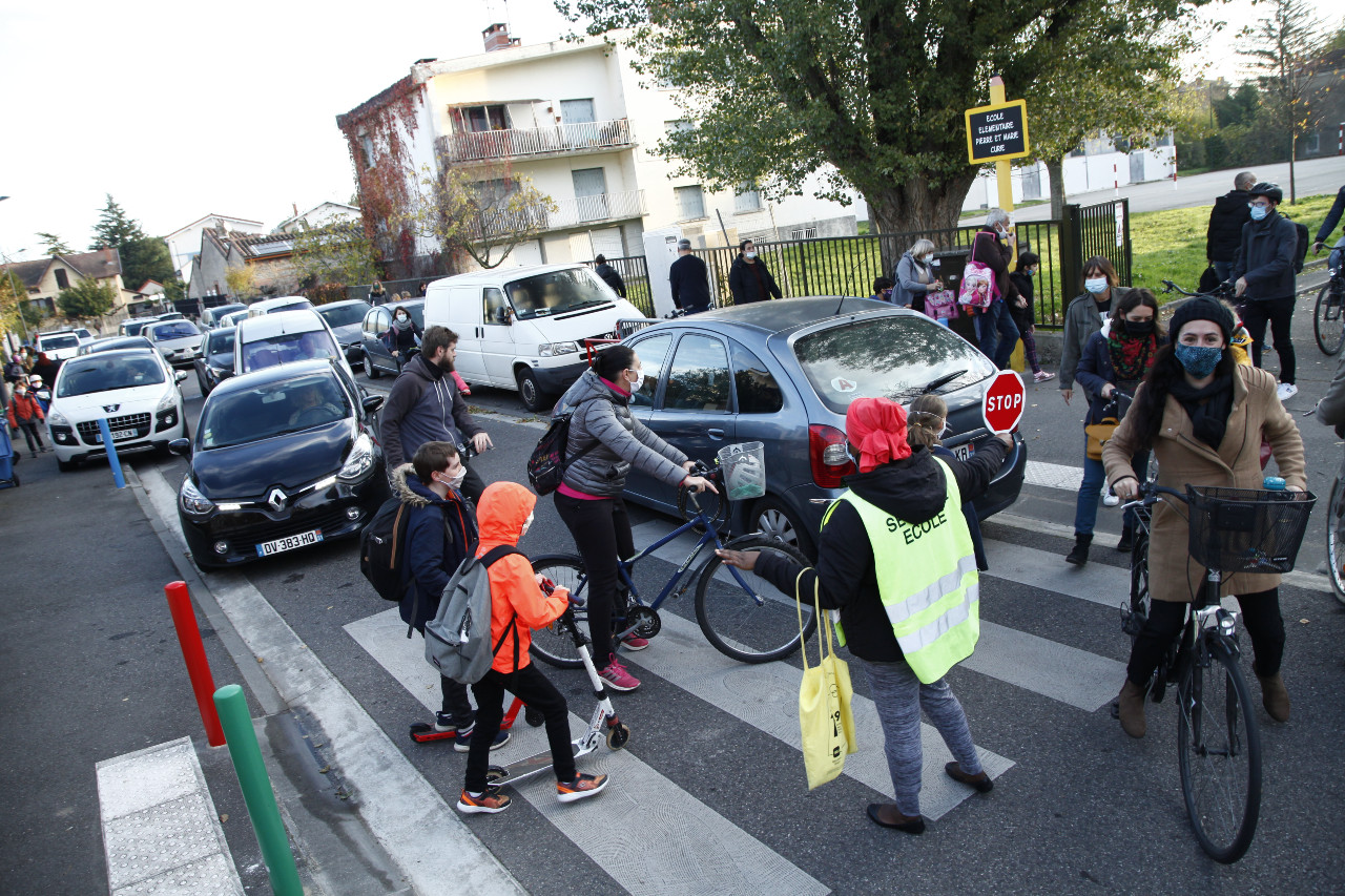 La mairie tarde à sécuriser les abords des écoles à Toulouse
