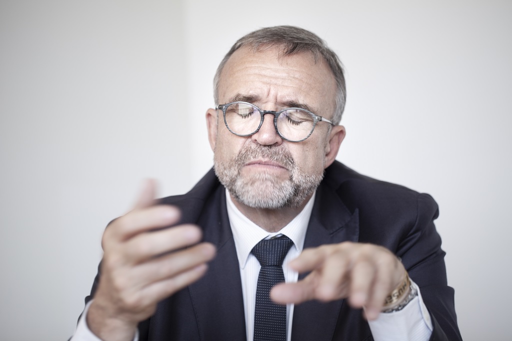 Avec la démission d’Etienne Blanc, la droite lyonnaise perpétue sa « longue tragédie »