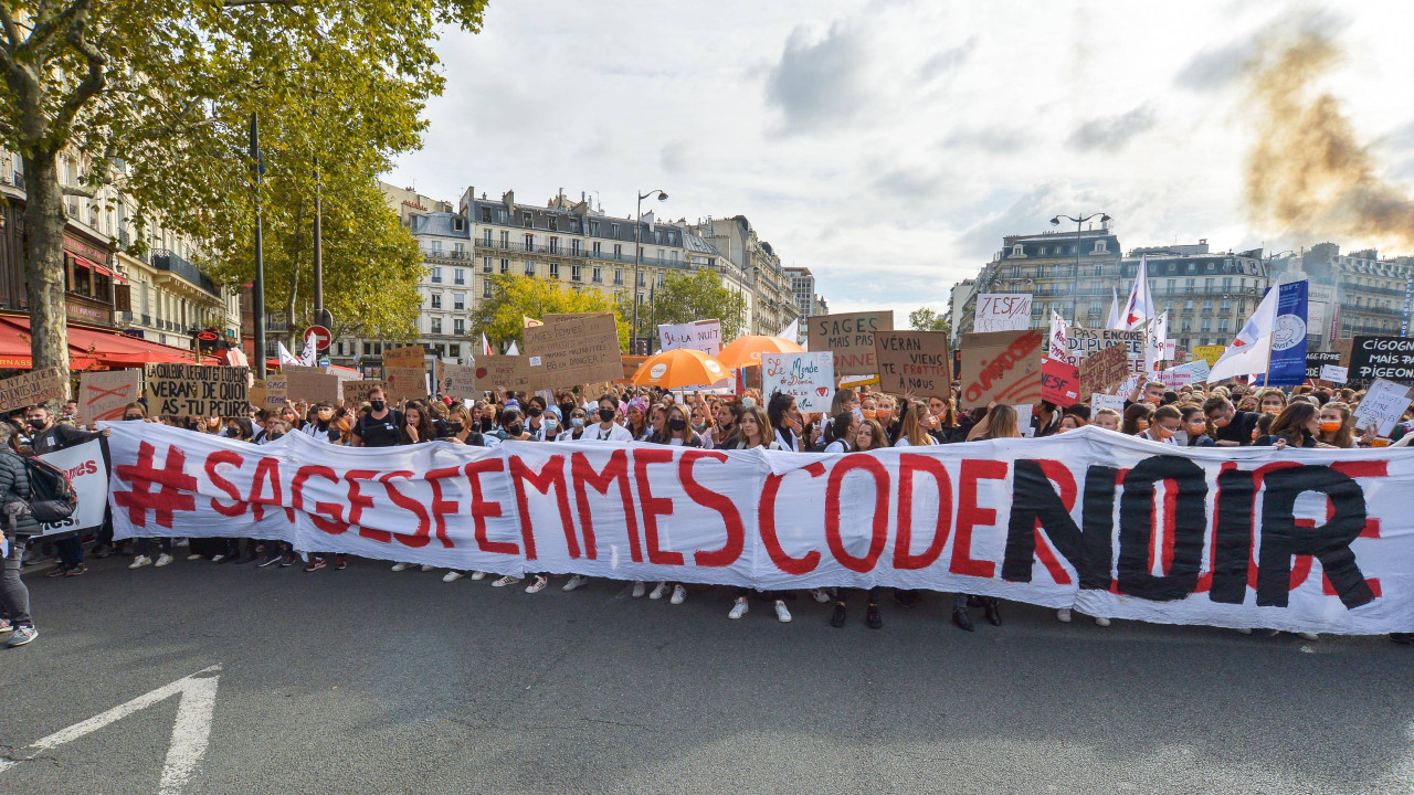 Plus de 2 000 sages‐femmes écrivent à Emmanuel Macron et au gouvernement