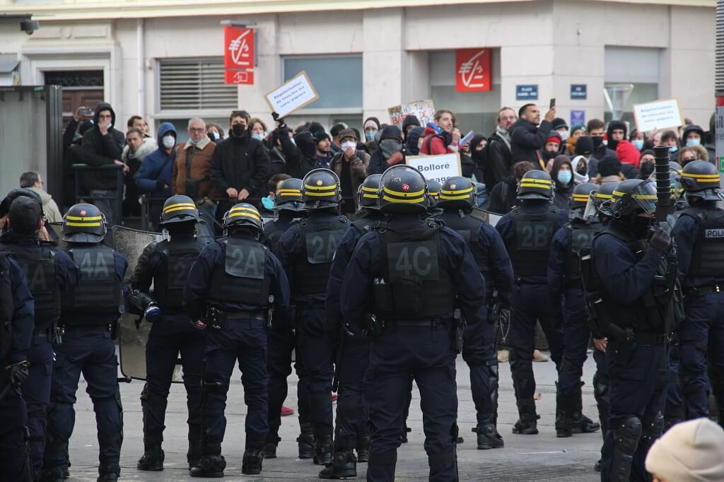 Le gouvernement veut dissoudre un groupe antifasciste lyonnais