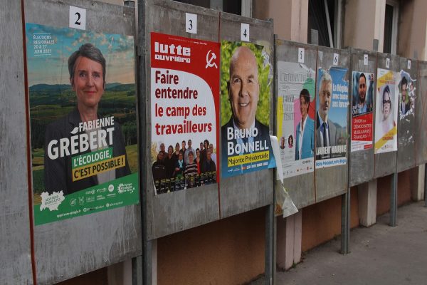 2022-03-Regionales 2021-Auvergne-Rhone-Alpes-Panneaux candidats