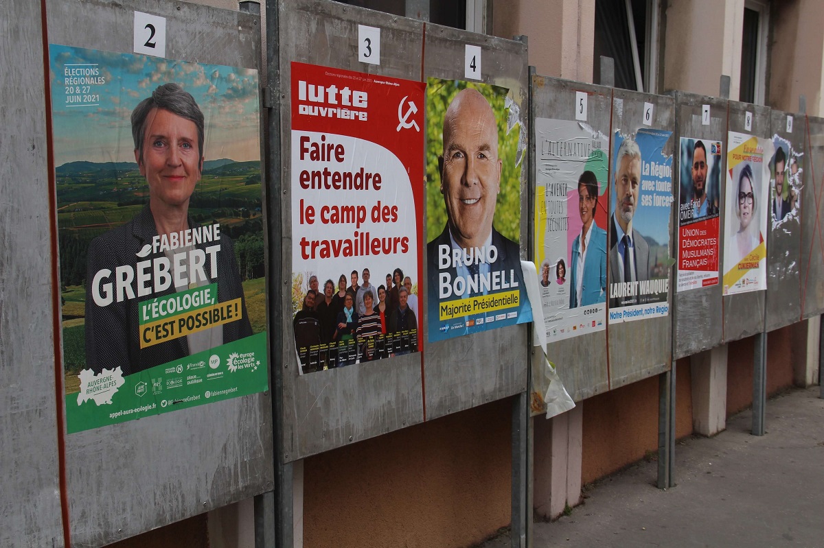 2022-03-Regionales 2021-Auvergne-Rhone-Alpes-Panneaux candidats