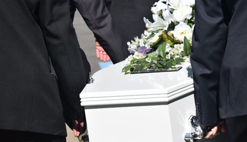 À Nantes, Johanna Rolland enterre sa promesse de créer une salle d’obsèques civiles