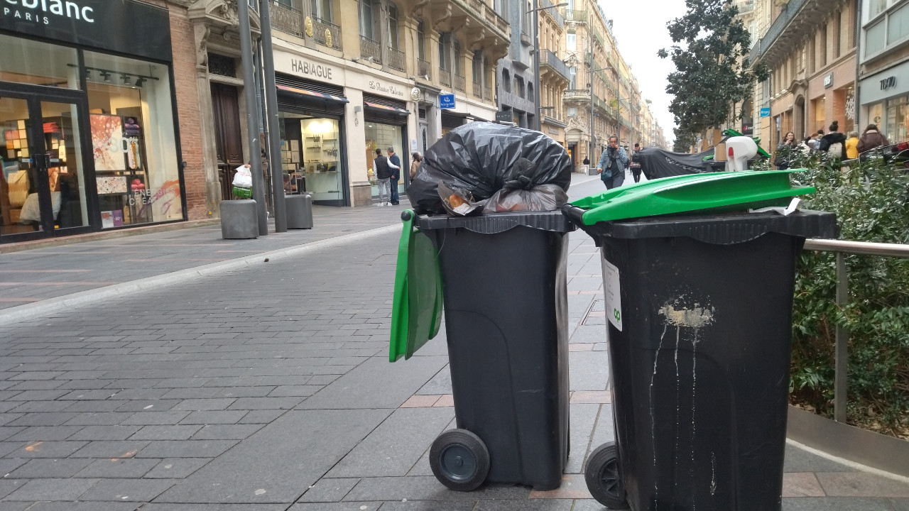 poubelle centre ville toulouse