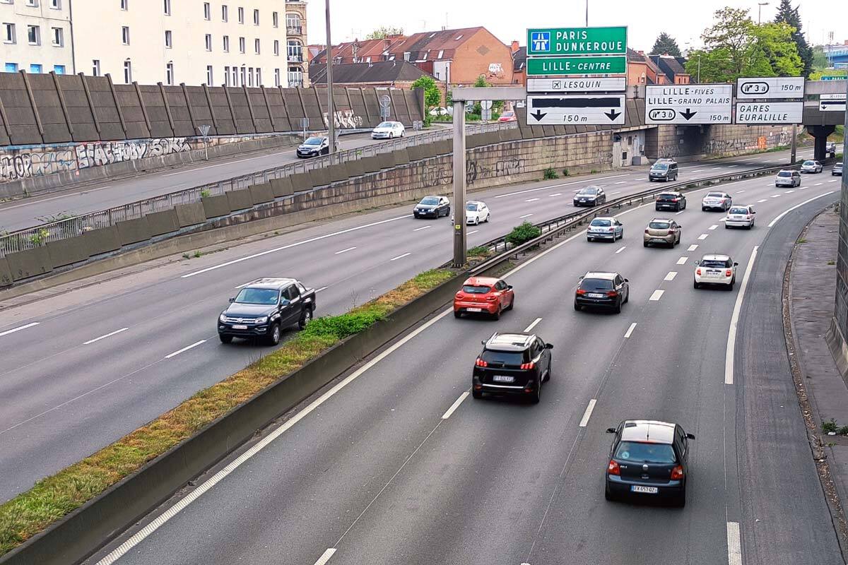 La station-service entre Lille et Loos est devenue 100% électrique - La  Voix du Nord