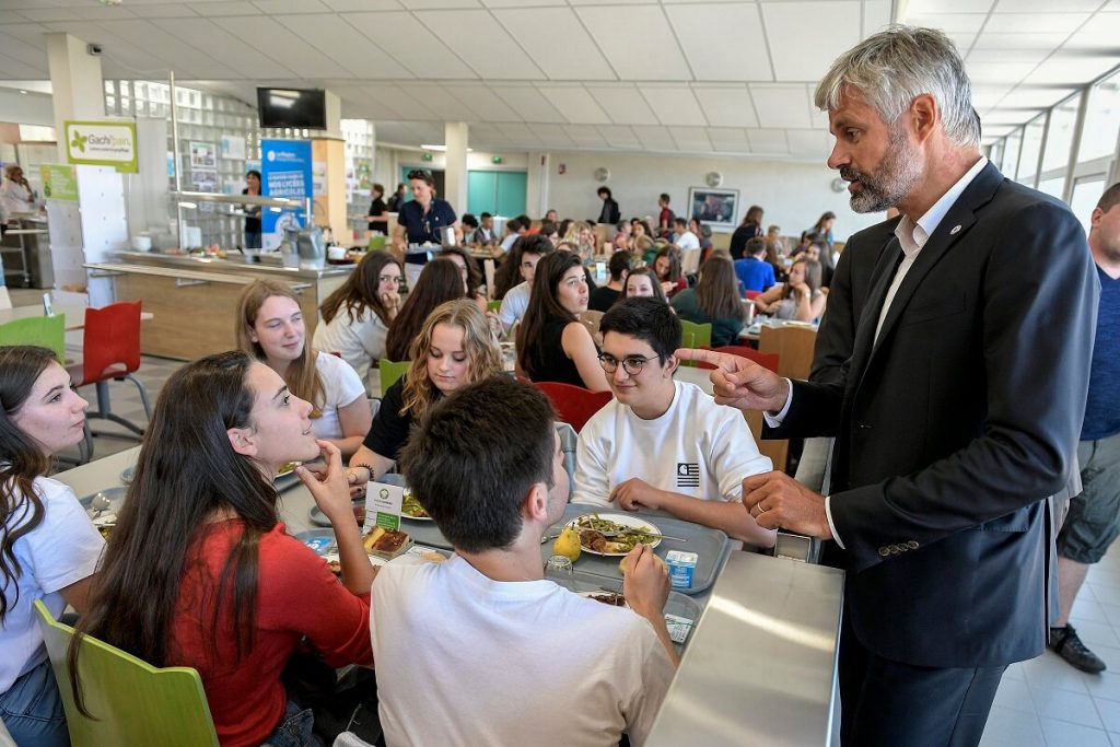 Crise de l’énergie : la région Auvergne‐Rhône‐Alpes fait les poches des lycées