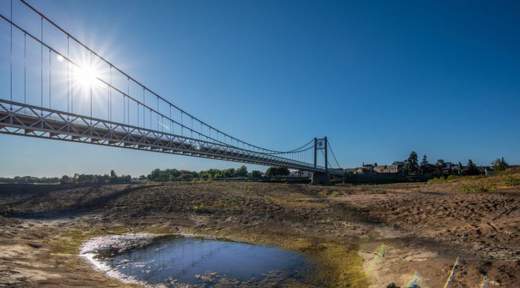 Réchauffement climatique et gestion de l’eau : y a‑t‐il quelqu’un pour sauver la Loire ?