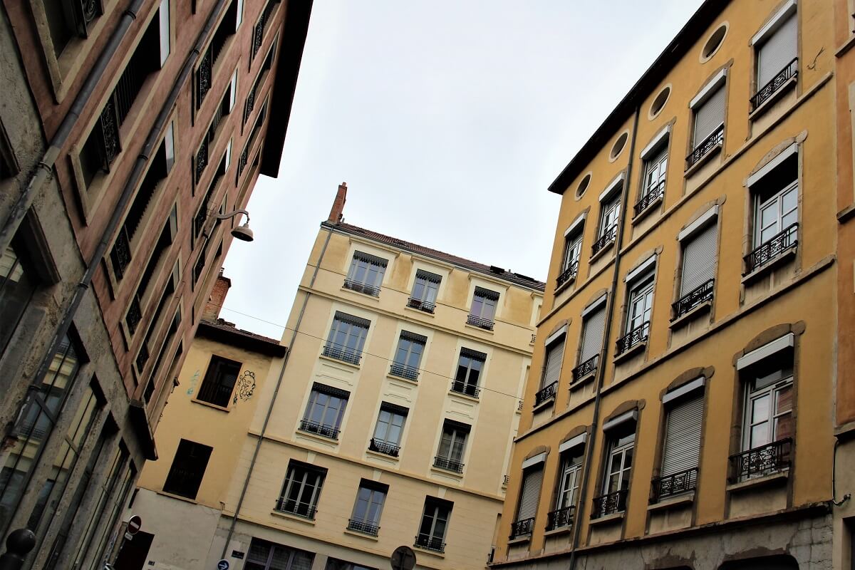Encadrement des loyers :  à Lyon et Villeurbanne, les locataires paient toujours trop cher