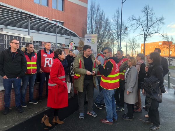 Rassemblement des salariés du Cric devant l'ARS le 14 décembre