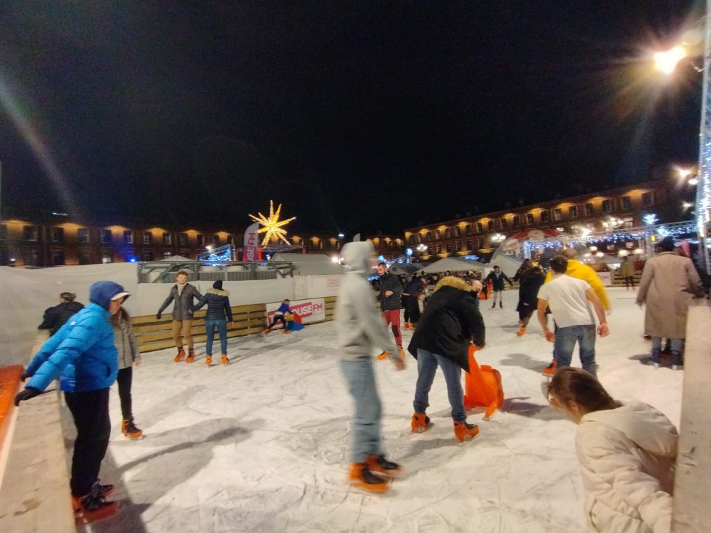 La patinoire du Capitole consomme‐t‐elle autant qu’un frigo‐congélo pendant une année ?