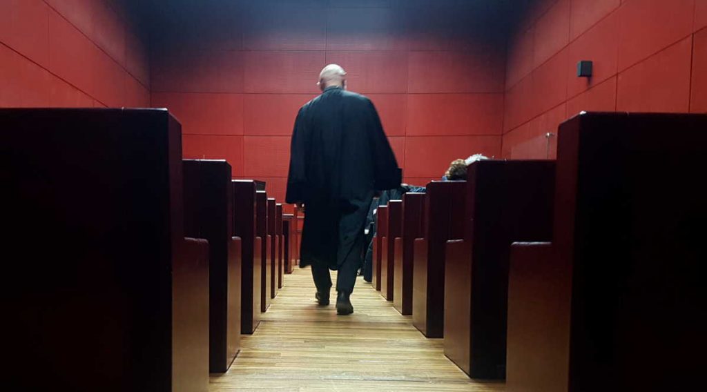 Les huissiers‐audienciers, smicards en robe noire du tribunal de Nantes