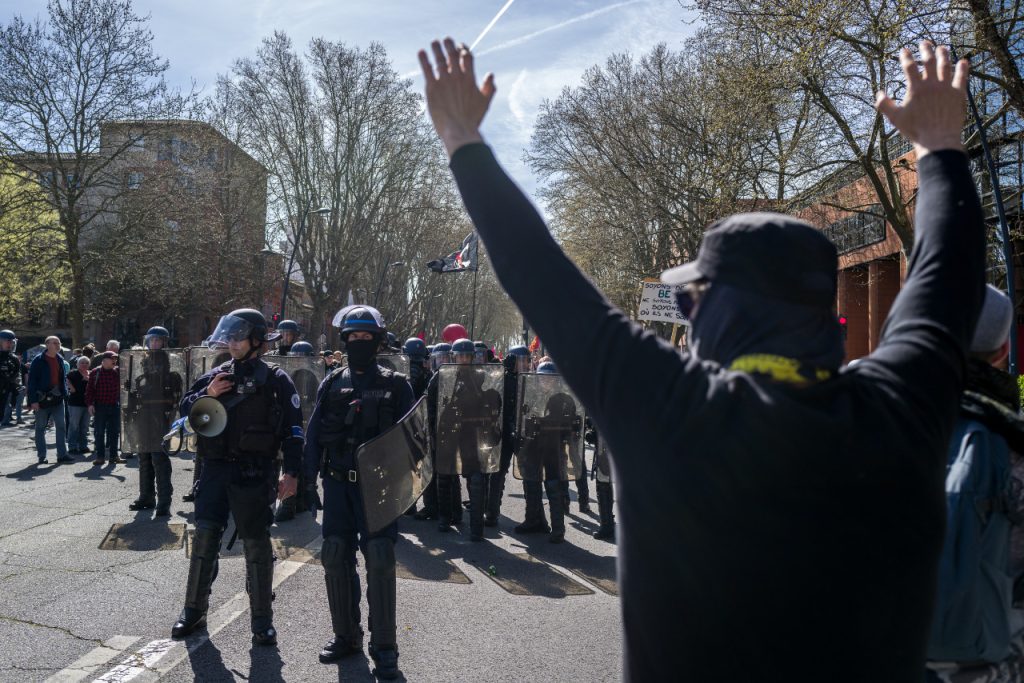 2023-28-mars-MANIFESTATION-REFORMe-RETRAITES-Toulouse-intervention-police-FC