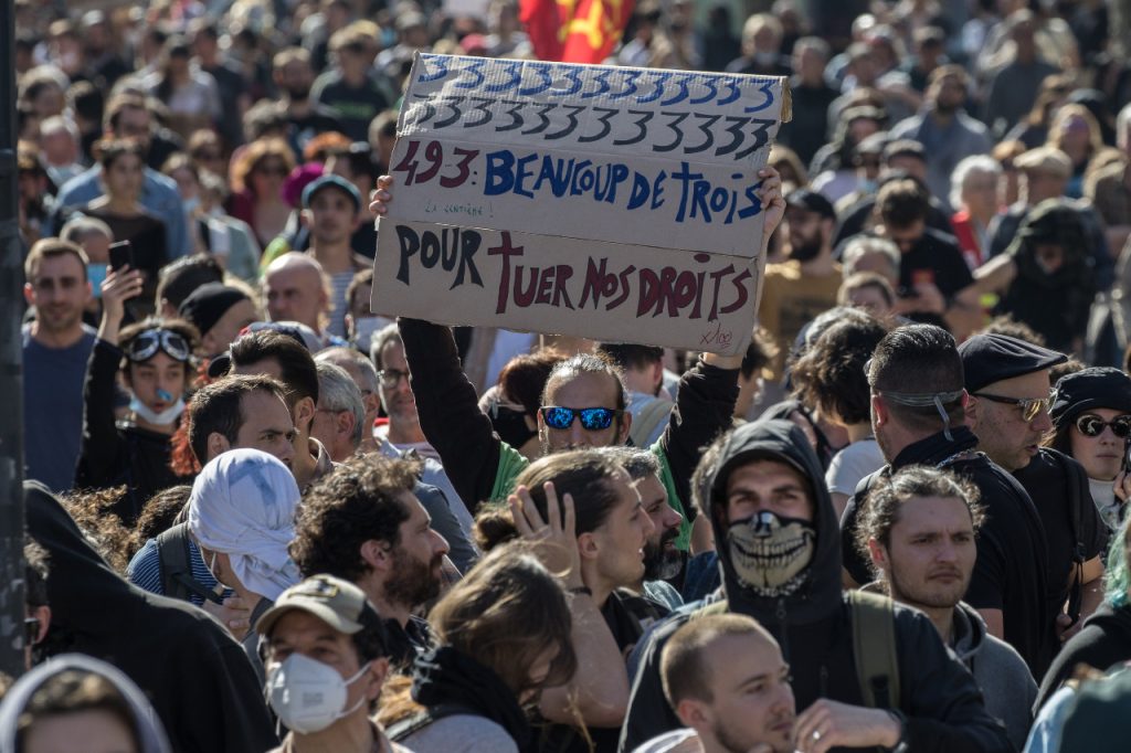 2023-28-mars-MANIFESTATION-REFORMe-RETRAITES-Toulouse-pancarte-FC