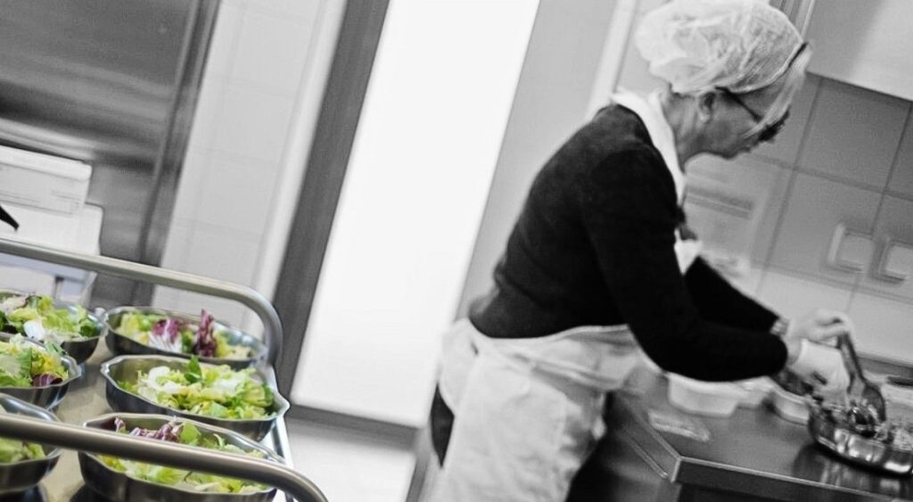 Bio et local à la cantine des collèges du Grand Lyon : les écologistes ont eu les yeux plus gros que le ventre