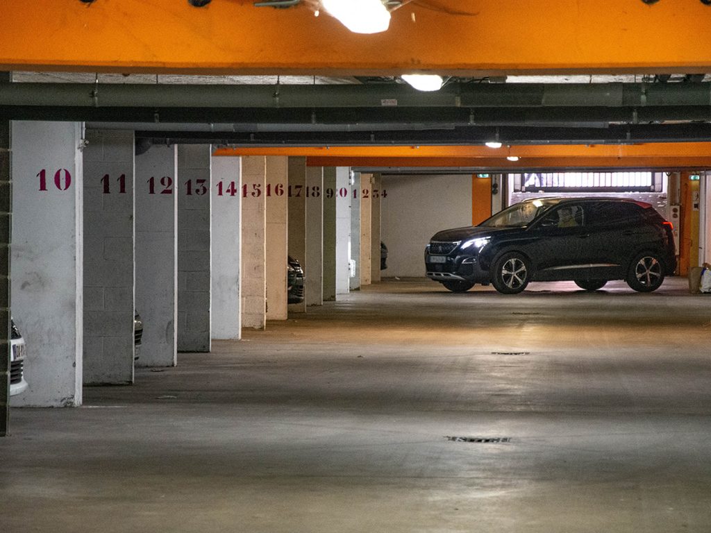 Jamais sans ma place de parking ? Le stationnement en ville à l’aube d’une « profonde mutation »