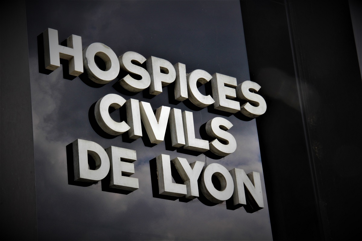 Hospices civils de Lyon : Anticor saisit la justice sur un conflit d’intérêts à 500 000 euros