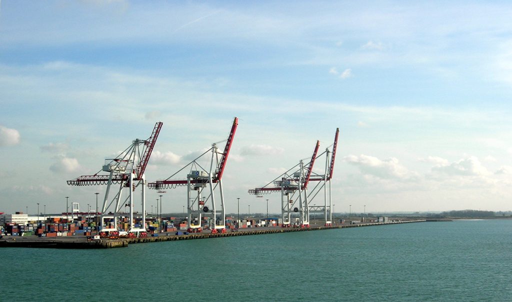 A Dunkerque, l’extension du port envoie les préoccupations écologiques par le fond