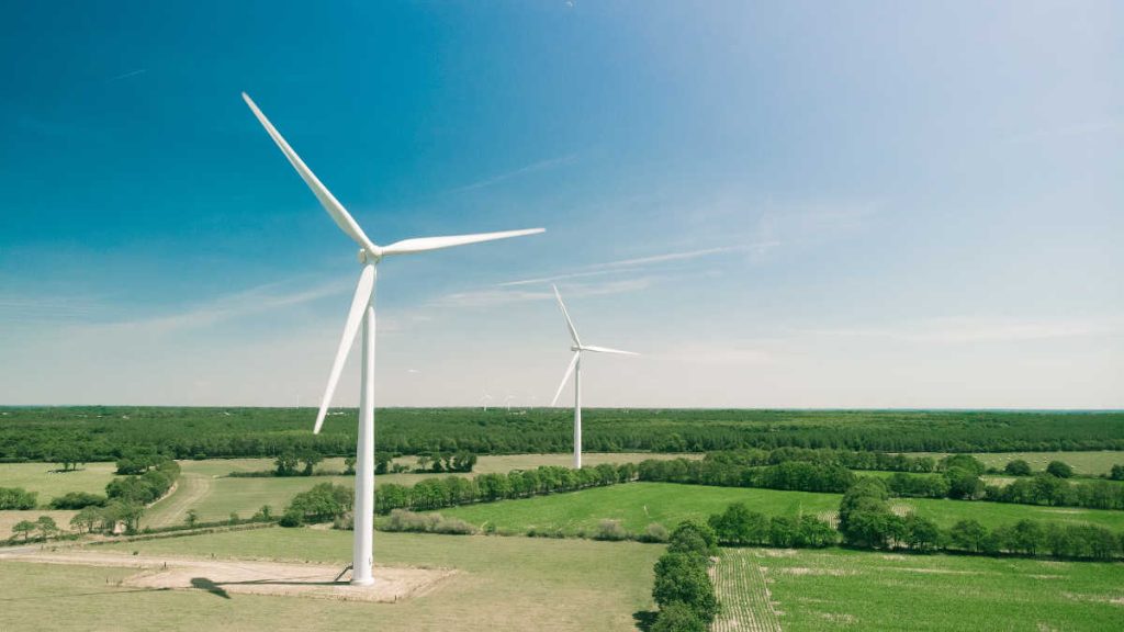 Le nombre d’éoliennes va doubler en Pays de la Loire (et ça ne va pas faire plaisir à tout le monde)
