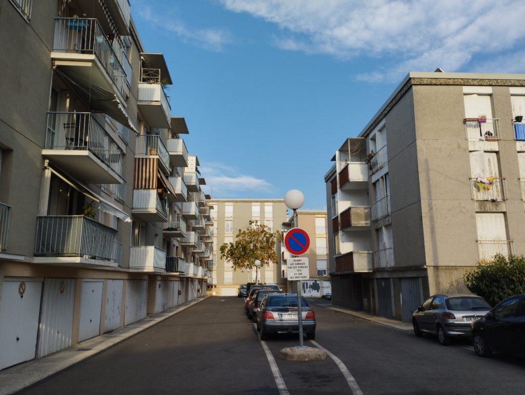 Pourquoi les habitants de la cité Amouroux ont cuit à l’étouffée pendant la canicule