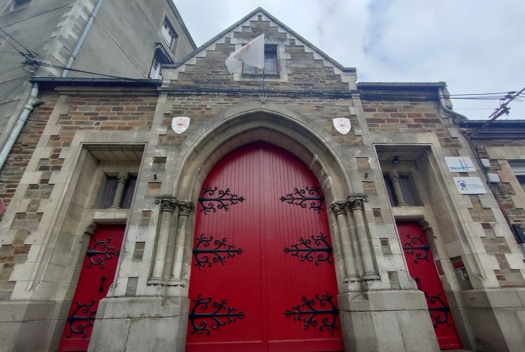 A Nantes, Saint‐Stanislas, l’établissement pour « enfants de milieu aisé » se veut désormais ouvert à tous