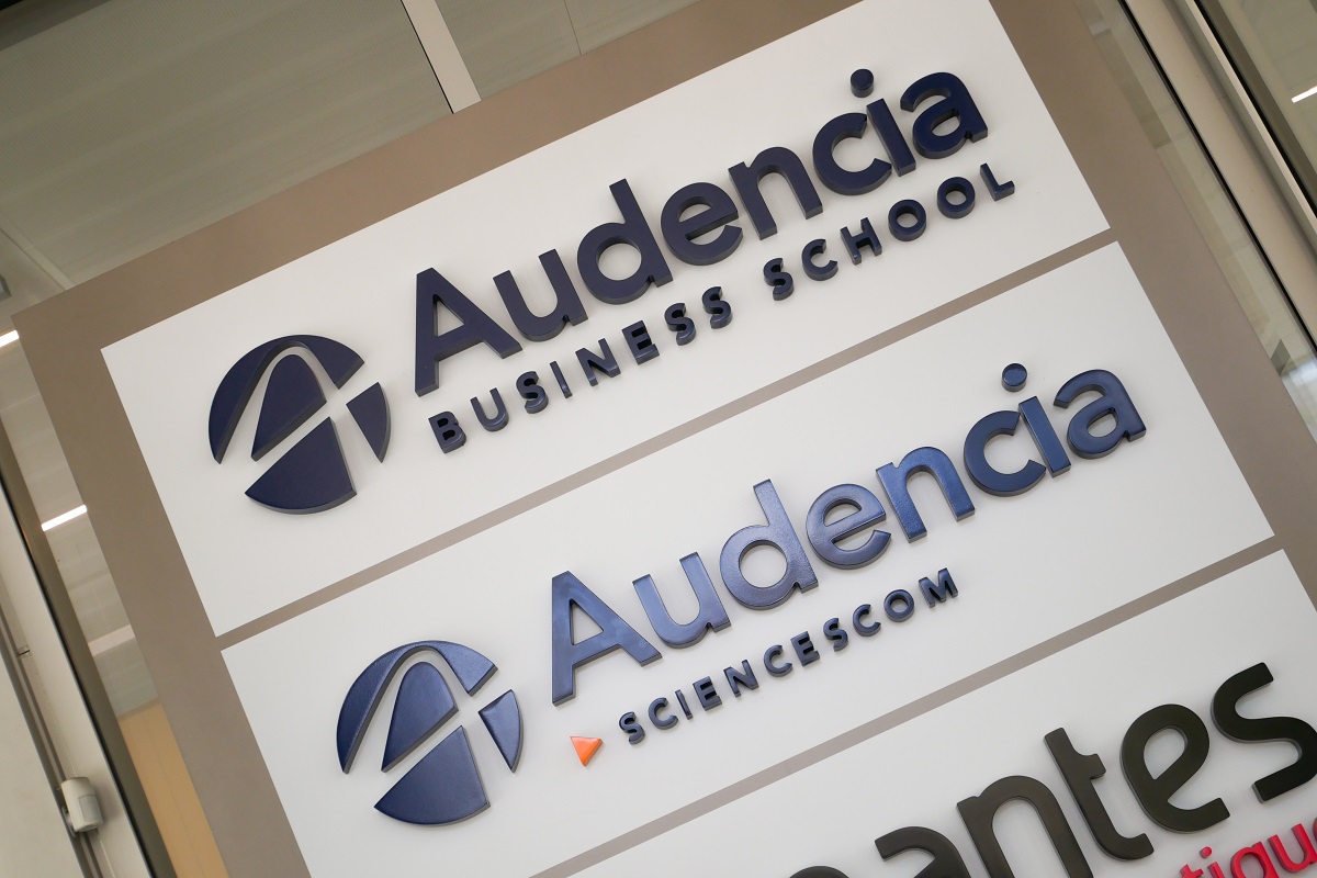 Sur un des campus d'Audencia