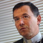 Sujet attentat Charlie Hebdo. Evèque Hervé Gaschignard