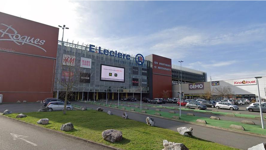 Comment l’hypermarché Leclerc de Roques a rogné les salaires de ses employés