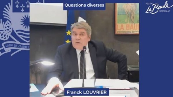 Franck Louvrier , maire de La Baule, lors du dernier conseil municipal du 26 janvier 2024. Capture écran vidéo du conseil