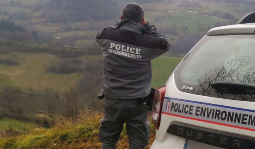 Loin du mythe de l’écologie punitive, la faiblesse des polices de l’environnement