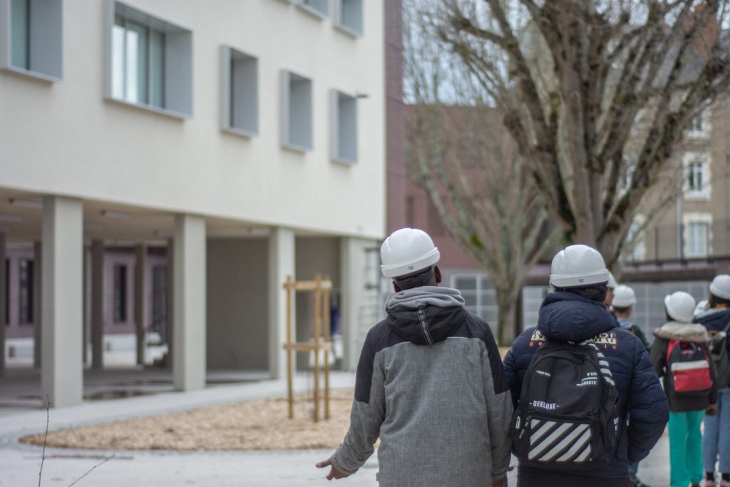 Mixité scolaire : à Nantes, première visite du collège « idéal »