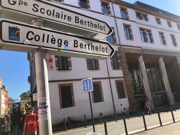Les parents du collège Berthelot de Toulouse tirent la sonnette d’alarme
