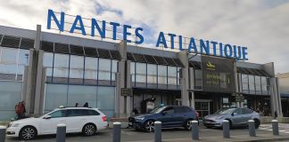 Entrée de l'aéroport Nantes Atlantique. Photo Antony Torzec