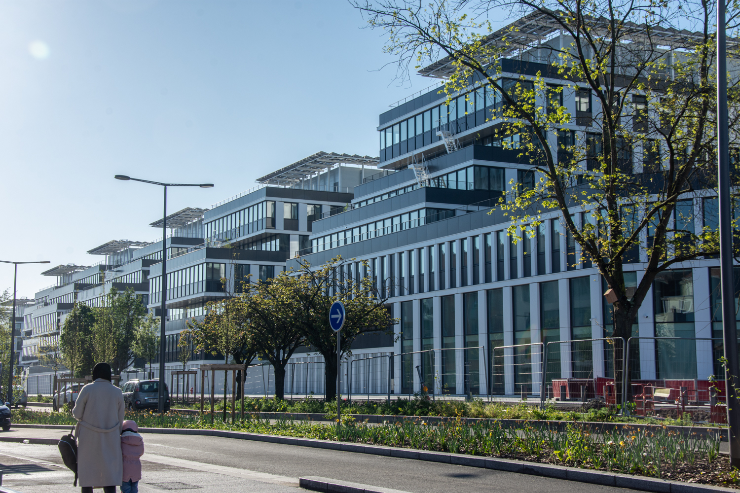 Nouvelle cité administrative de Lille : un rapport pointe des grosses lacunes dans l’aménagement des bureaux