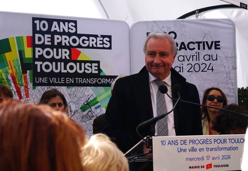 « Dix ans de progrès pour Toulouse » : une exposition aux allures de tract de campagne