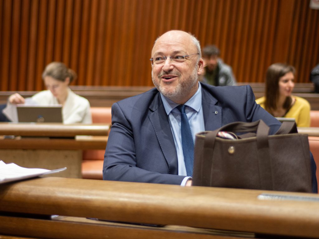 Procès Castelain : bien que reconnu coupable, le président de la MEL pourra rester à son poste