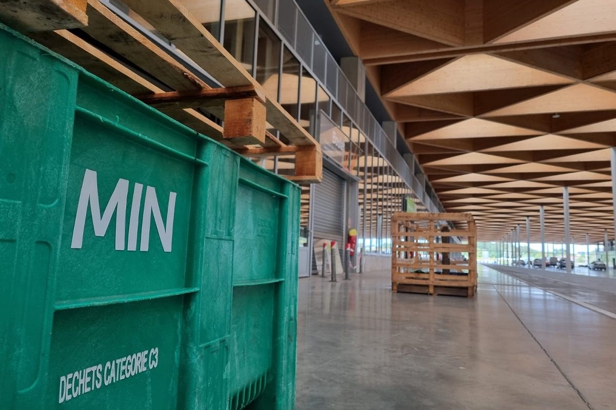 Le MIN de Nantes Métropole rassemble près de 150 commerçants sur 50 000 mètres carrés. Photo Guillaume Frouin