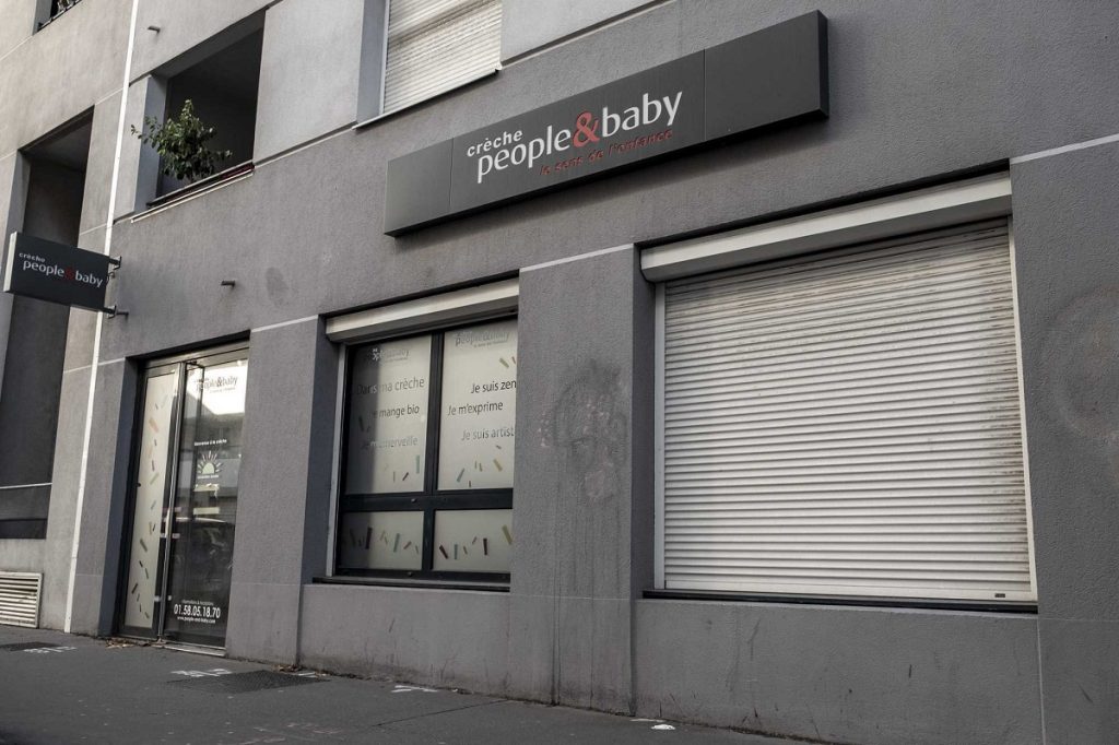 Bébé tué dans une crèche People & Baby à Lyon : l’ancienne employée condamnée à 25 ans de prison