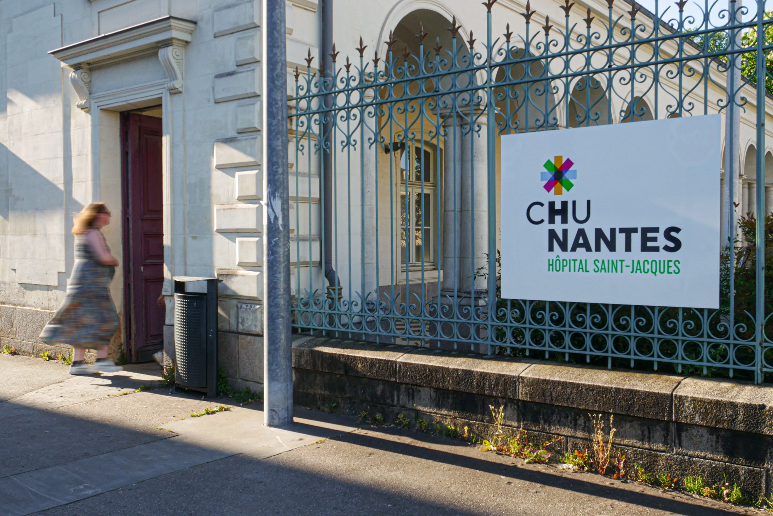 L'entrée de l’hôpital Saint-Jacques, service de psychiatrie du CHU de Nantes. Photo : Thibault Dumas